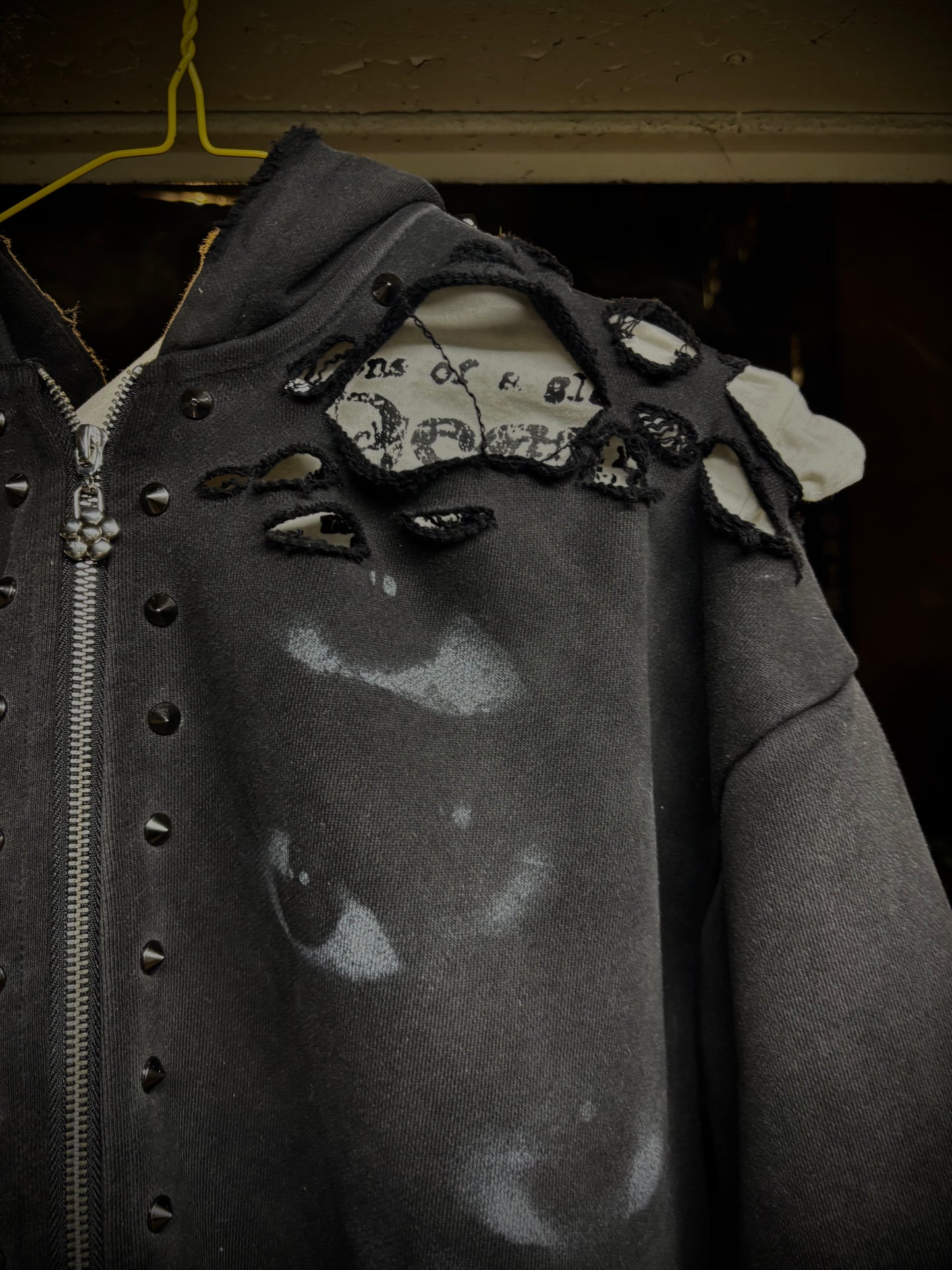 WATCHING EYE “EMO” ZIP UP HOODIE